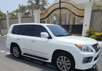 Lexus LX 570 S 2013