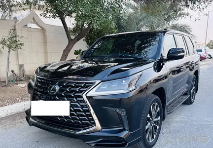 Lexus LX 570 S Black Edition 2021