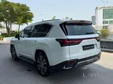 Lexus LX600 2023
