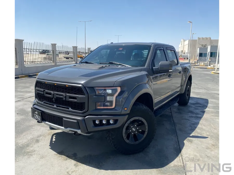 Like new Raptor SVT full option