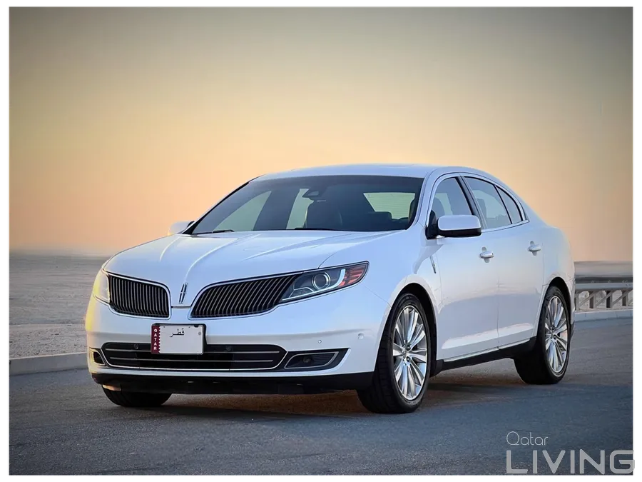 Lincoln MKS 2015