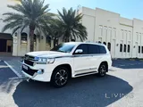LOWWW MILEAGE TOYOTA LAND CRUISER GXR V6 MODEL 2020 FULL AUTOMATIC