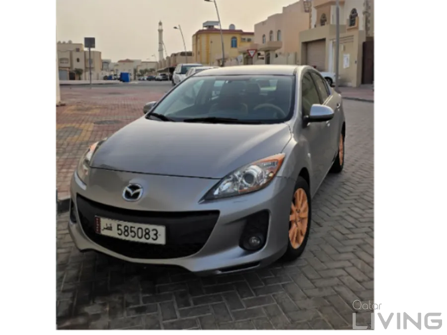 MAZDA 3