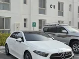 Mercedes A 200 :