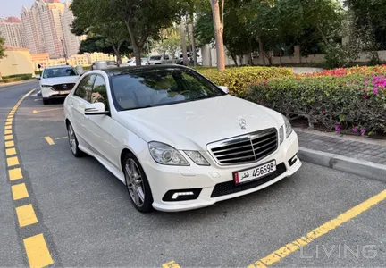 Mercedes E 300 AMG 2011