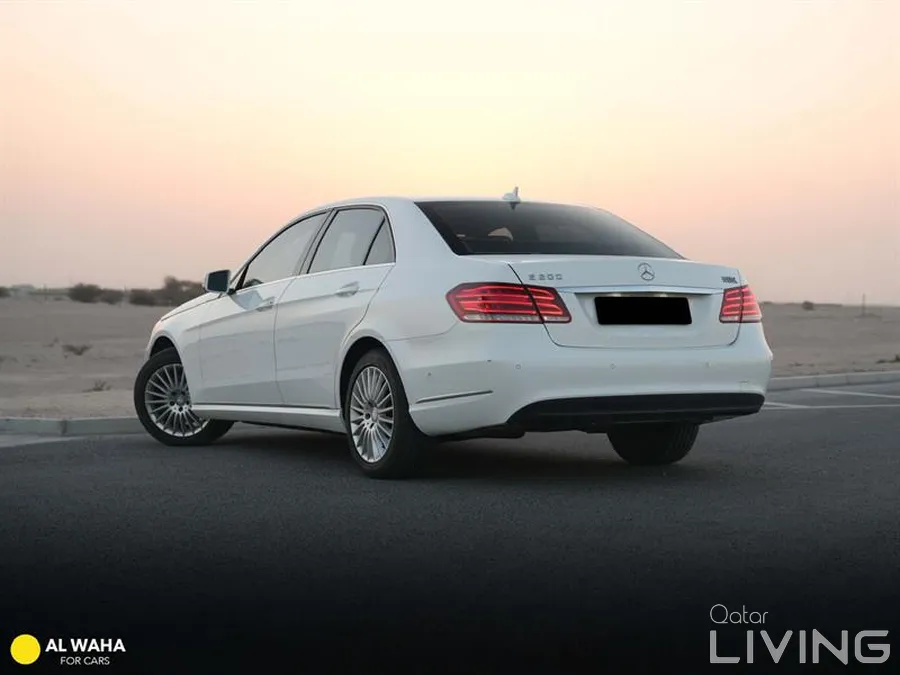 Mercedes Benz E200