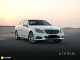 Mercedes Benz E200