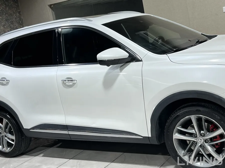 MG HS Trophy 2023 – Excellent Condition – QAR 65,000