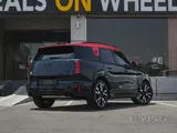 Mini Cooper Countryman JCW All4. Model 2025. 