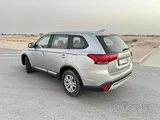 MITSUBISHI OUTLANDER 2019