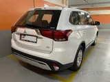 Mitsubishi Outlander 2021 Automatic 62,600 Km 4 Cylinder Four Wheel Drive (4WD) 