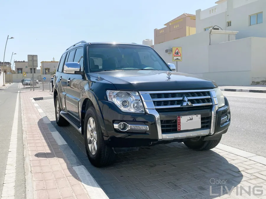 Mitsubishi Pajero 2015 Black Full Options