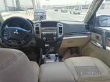 Mitsubishi Pajero 2015 for Sale  - Model: Pajero 2015 (Mid-Option)  