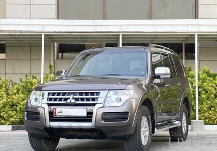 Mitsubishi Pajero GLS 2015