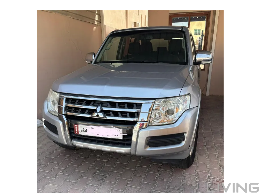 Mitsubishi Pajero 3.5L GLS 2016