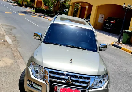 Mitsubishi Pajero 3.5L 2015
