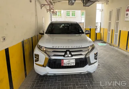 Mitsubishi Montero Sport  2023