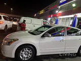 Nissan Altima Car 