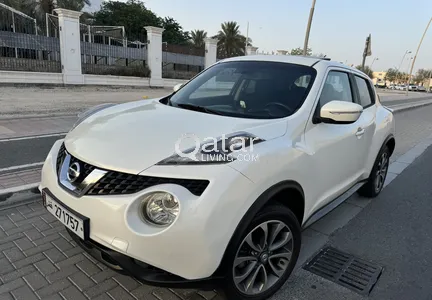 Nissan Juke SV 2016