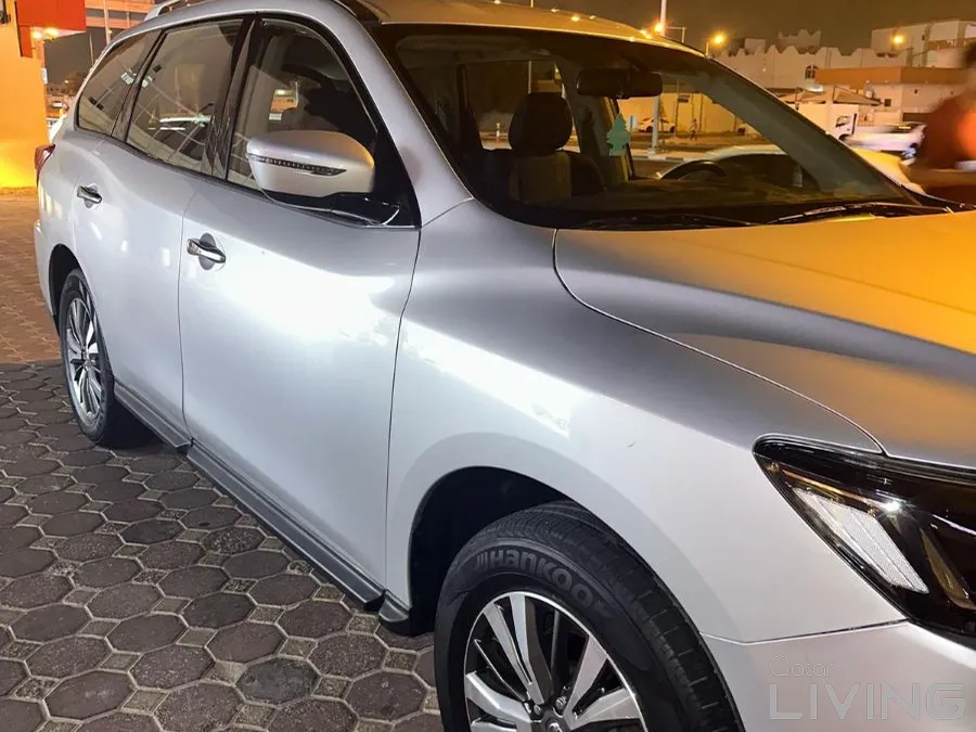 Nissan pathfinder 2020