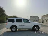 Nissan Pathfinder SE 2012
