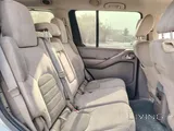 Nissan Pathfinder SE 2012