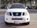 Nissan Pathfinder SE 2012