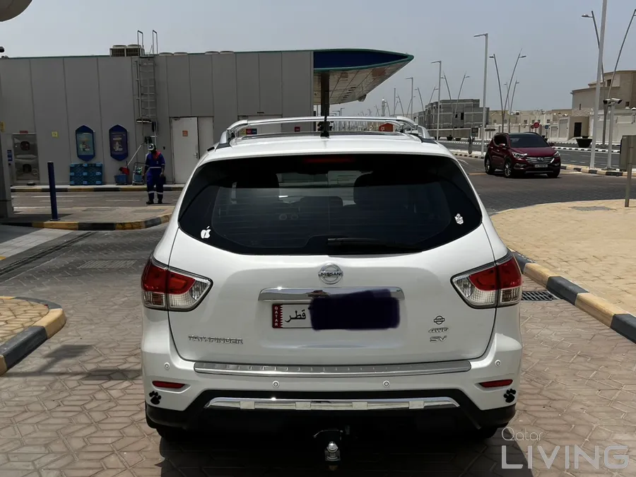 Nissan Pathfiner 2014 Excellent Condition