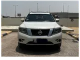 Nissan Pathfiner 2014 Excellent Condition