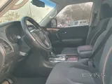 Nissan patrol  2014 se v8