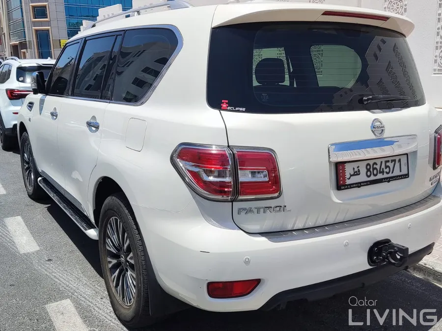 Nissan Patrol Platinum City, V8, 5.6L