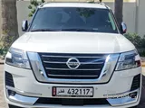 Nissan patrol V8 platinum white fully loaded under warranty and full insurance 