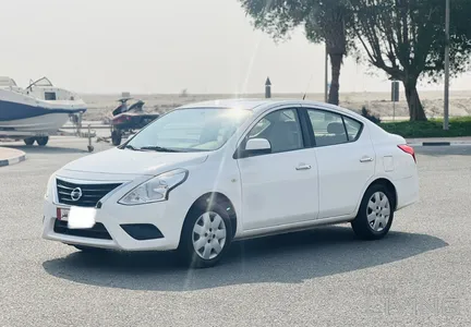 Nissan Sunny  2021