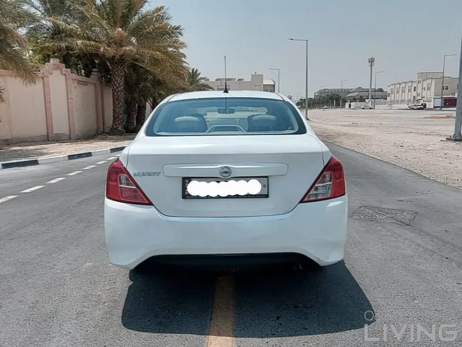 NISSAN SUNNY 