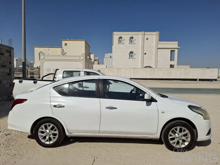 Nissan Sunny 2018 model, 168,900 km