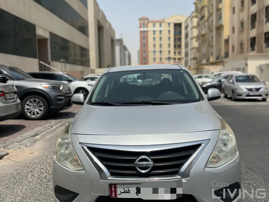 Nissan sunny 2019