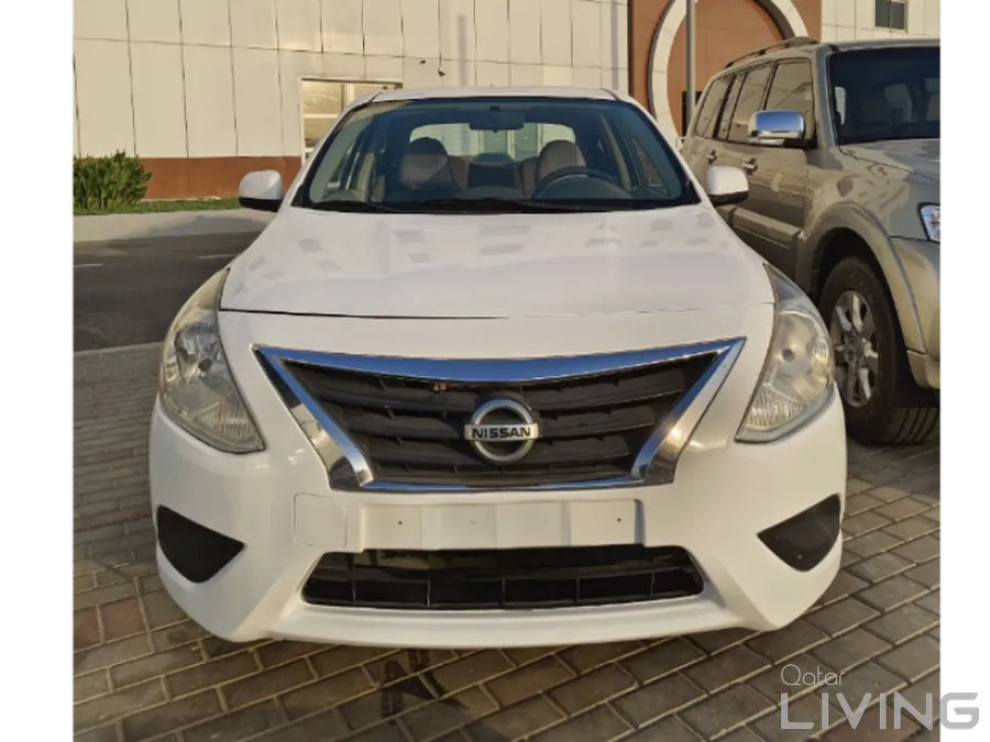 Nissan sunny 2020