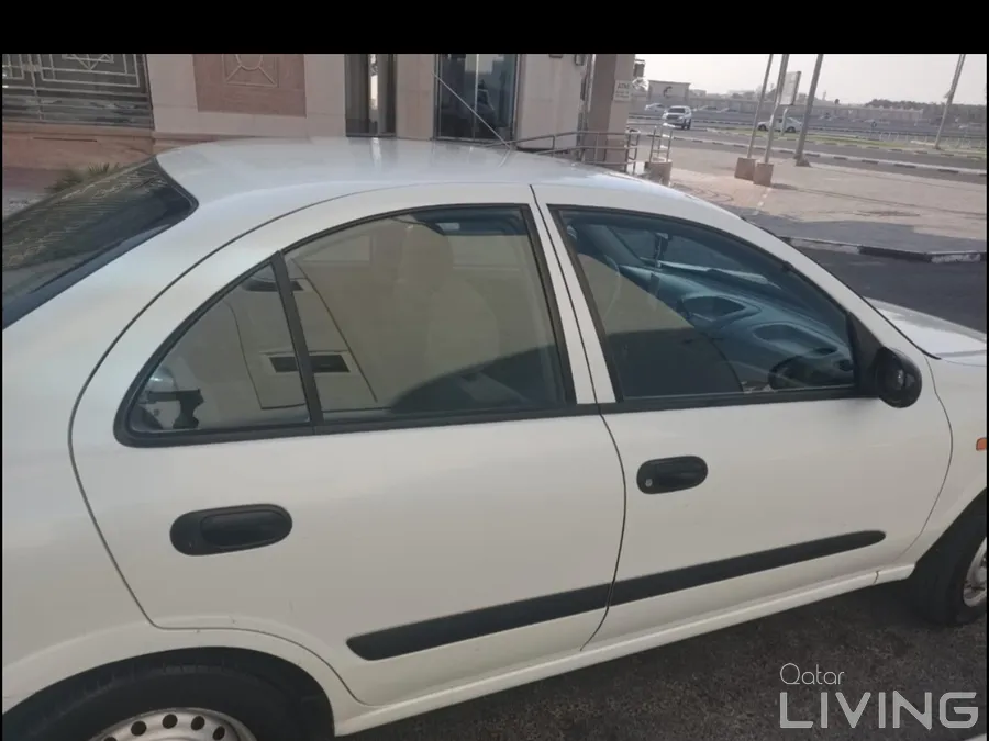 Nissan sunny secend owner very good car smooth drive and good Engine and gear ac