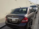 NISSAN TIIDA