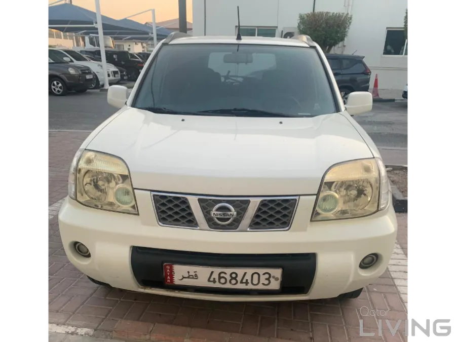 Nissan X- trail 2012, standard