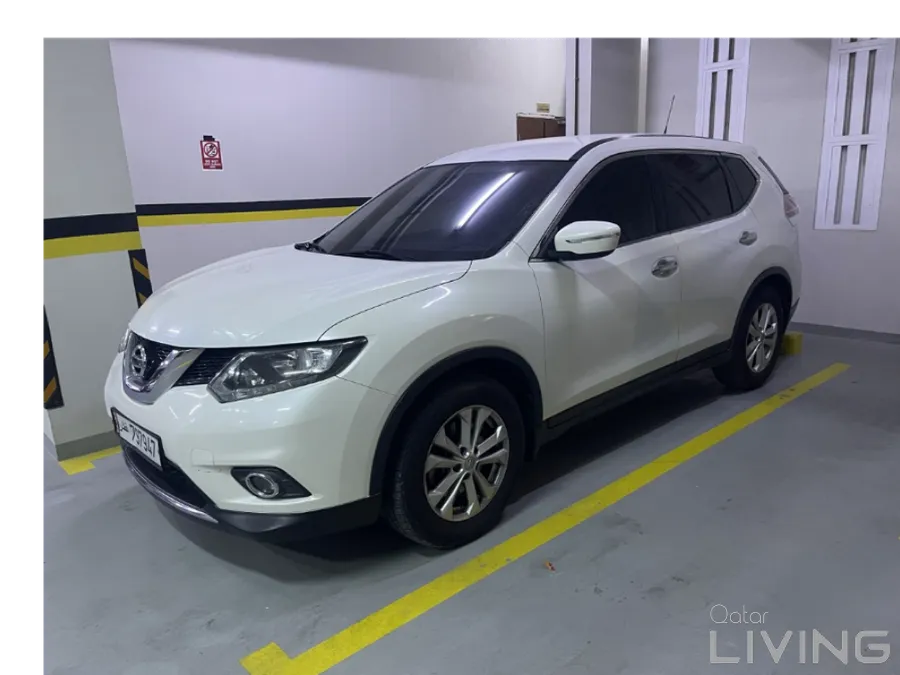 Nissan x-trail 2016 mid option 4x4