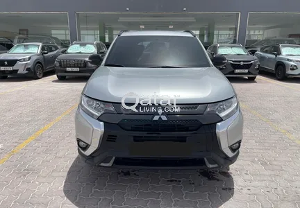 Mitsubishi Outlander  2022