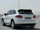 Porsche cayenne 2012