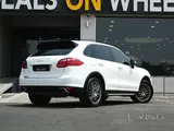 Porsche Cayenne. Model 2013.