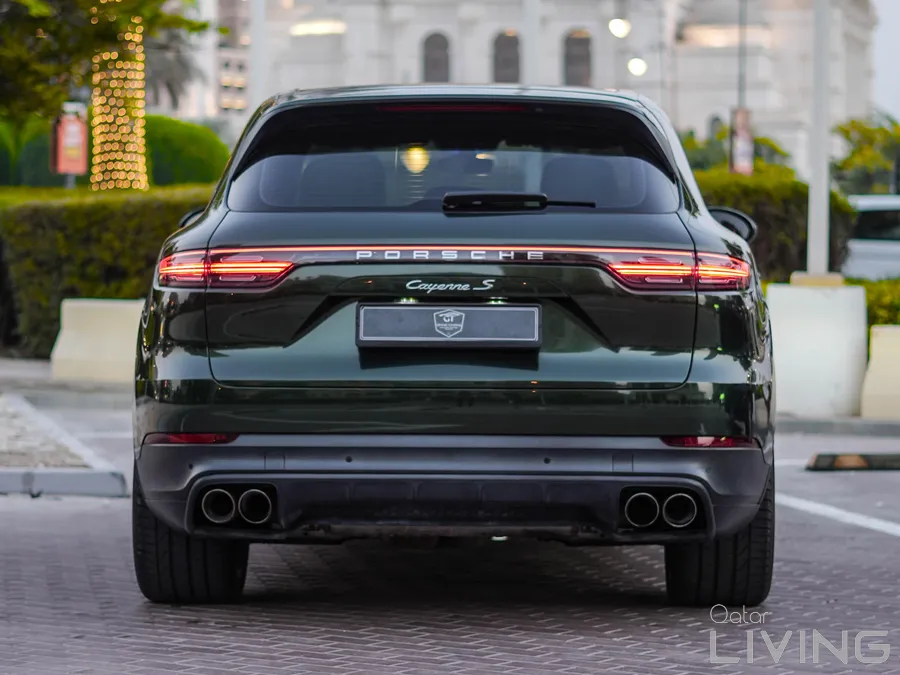 Porsche cayenne S 2019 under warranty 