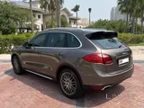 Porsche Cayenne S Brown 2011