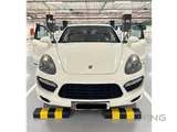 Porsche Cayenne Turbo 2012