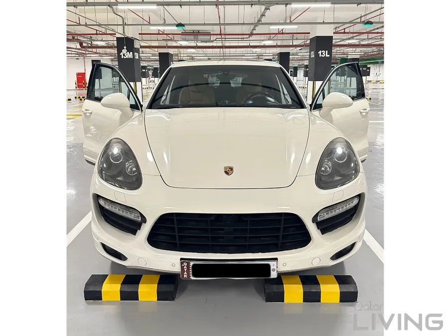 Porsche Cayenne Turbo 2012