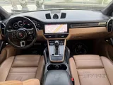 Porsche cayenne turbo 2019