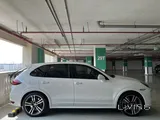 Porsche cayenne turbo low mileage